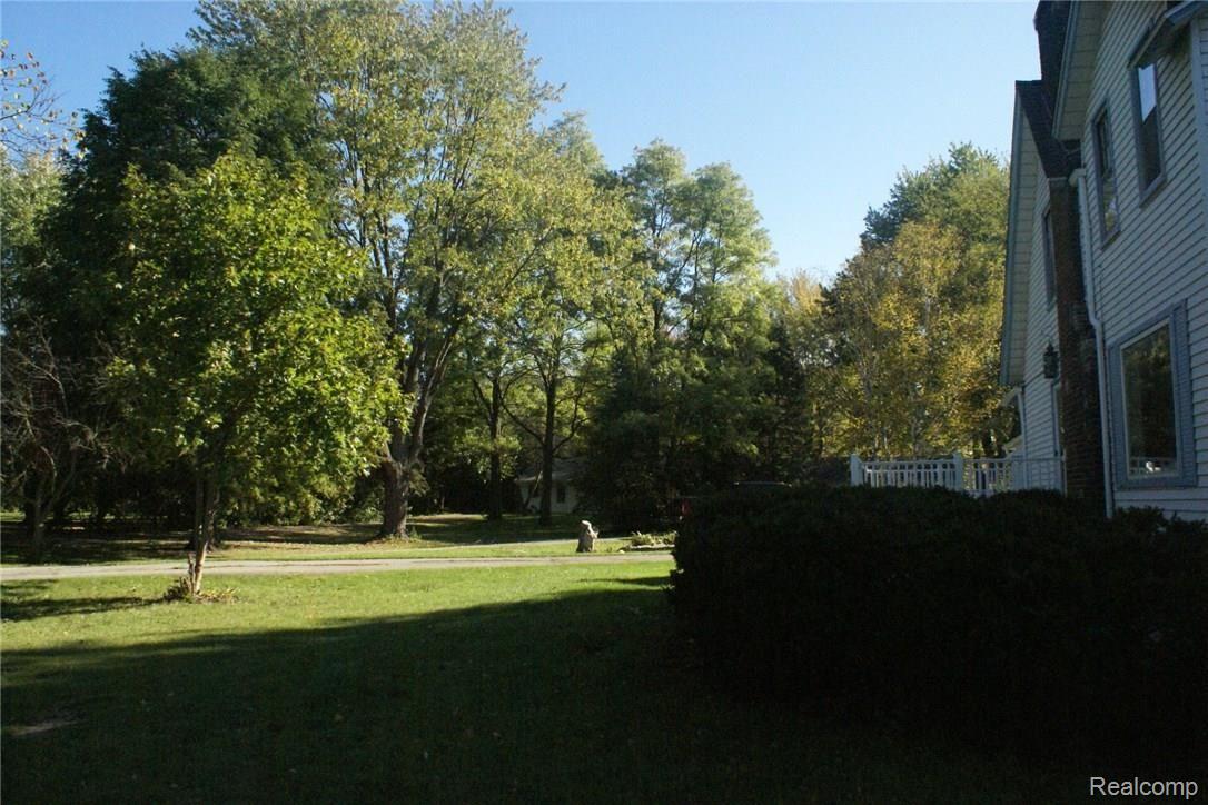 27659 Arsenal Road Flat Rock, MI 48134 - Photo 21 of 31 DSC01279.JPG