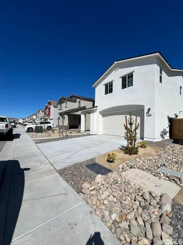 a view of a very nice looking building