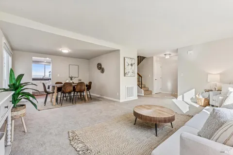 $1,095,000 | 616 Santana Road, Novato, CA 94945