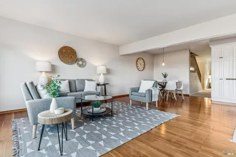 $1,095,000 | 616 Santana Road, Novato, CA 94945