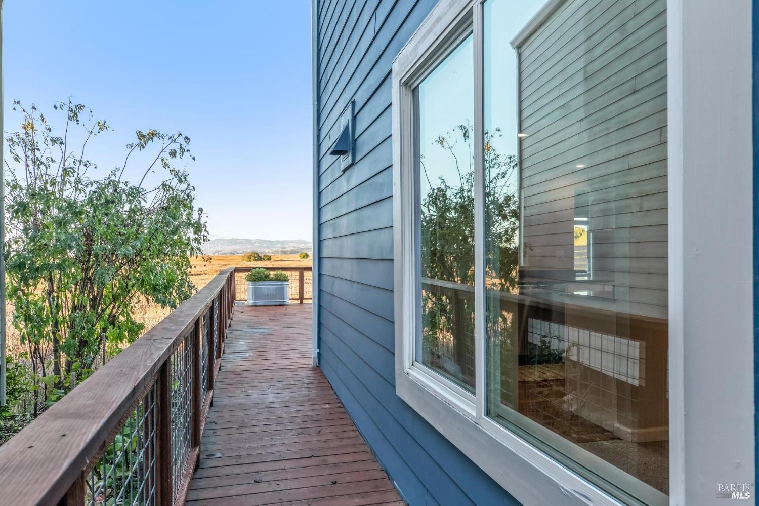 616 Santana Road Novato, CA 94945 - Photo 6 of 56