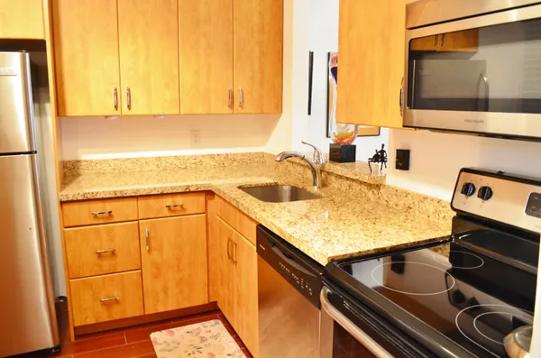 $139,000 | 5370 Las Verdes Circle, Unit 221, Delray Beach, FL 33484