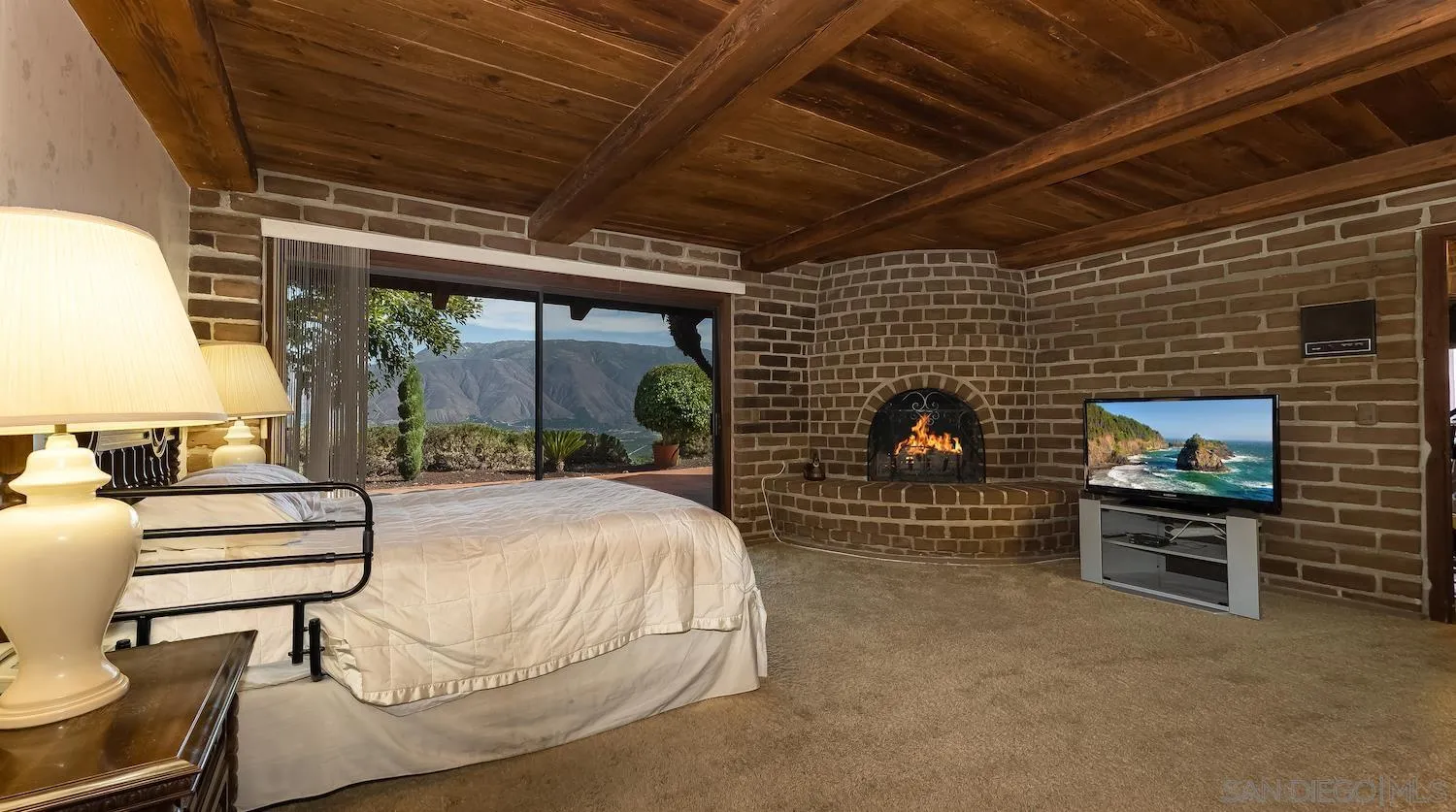 32433 Cole Grade Road Valley Center, CA 92082 - Photo 8 of 22 Gallery Image 8