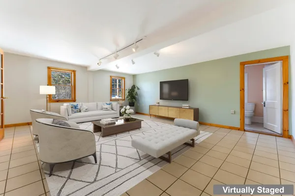 $475,000 | 3 Langdon Road, Wiscasset, ME 04578