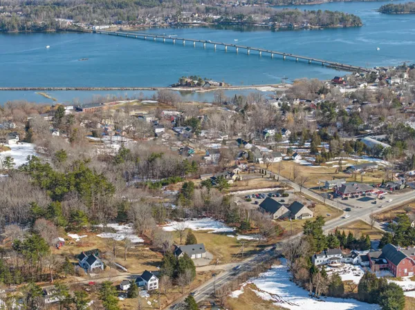 $475,000 | 3 Langdon Road, Wiscasset, ME 04578