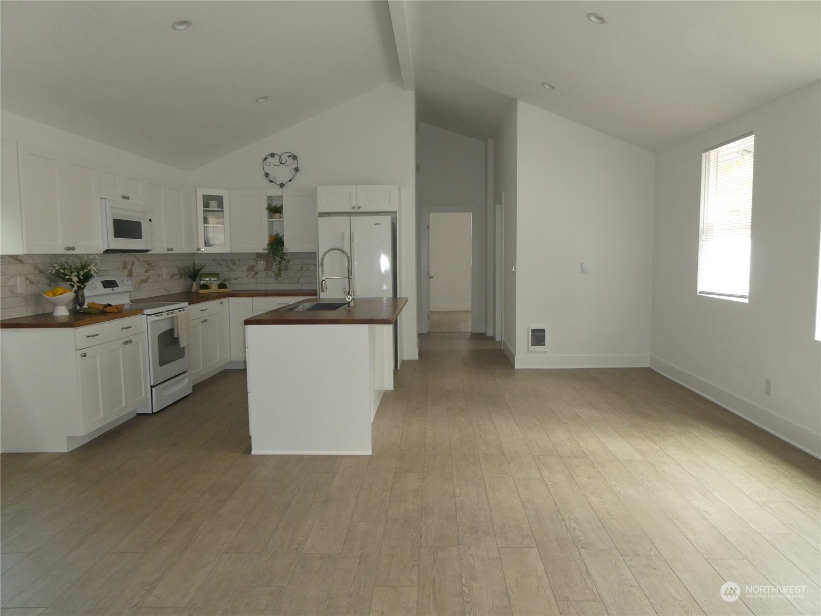 36010 State Route 2, Unit 7 Sultan, WA 98294 - Photo 8 of 40 Gallery Image 8