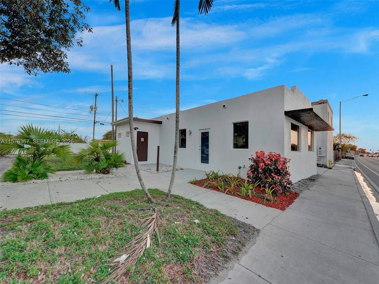 5232 Pembroke Road Hollywood, FL 33021 - Photo 1 of 23 Photo 1