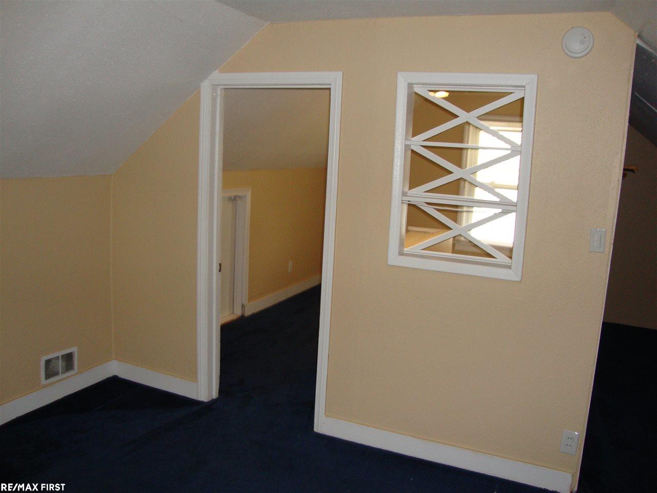 23731 Rausch Avenue Eastpointe, MI 48021 - Photo 13 of 23 31326655-12.JPG