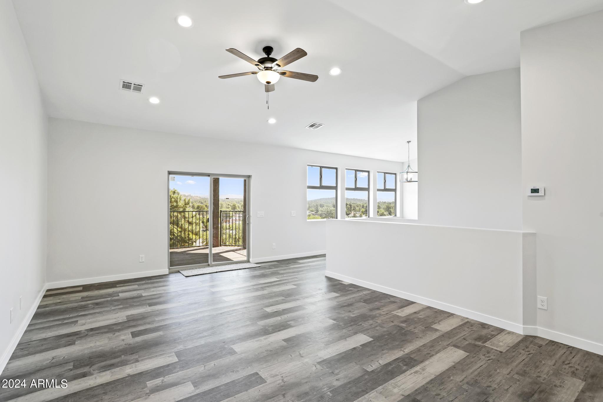 306 West Rim View Road Payson, AZ 85541 - Photo 38 of 54 1001 Main Great Room