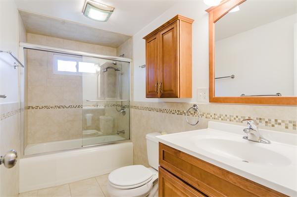 32 Botsford Road Newton, MA 02467 - Photo 9 of 15 Gallery Image 9