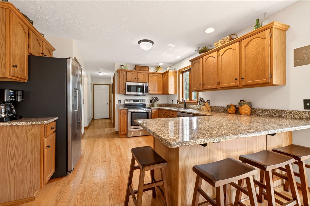 3249 Big Ridge Road Ogden, NY 14559 - Photo 16 of 50 Kitchen snack bar