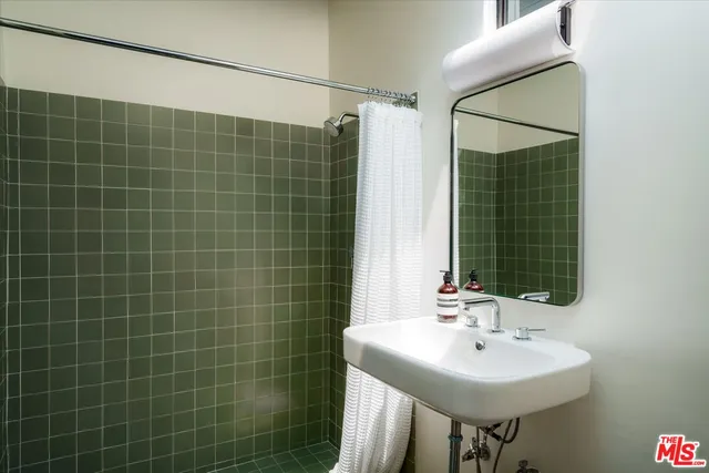 $2,195,000 | 1921 Lucile Avenue, Los Angeles, CA 90039