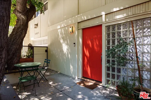 $2,195,000 | 1921 Lucile Avenue, Los Angeles, CA 90039