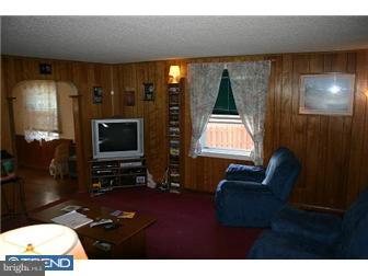 545 Darby Road Ridley Park, PA 19078 - Photo 3 of 10 Living Room