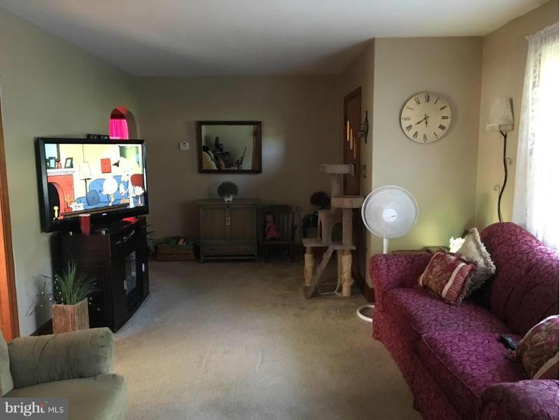 5146 Crosby Road Rock Hall, MD 21661 - Photo 10 of 21 Living Room