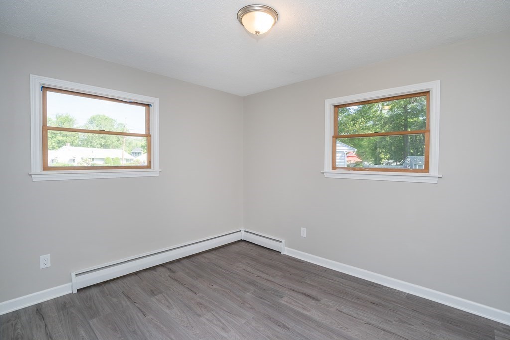 103 Shady Brook Lane Springfield, MA 01118 - Photo 15 of 38 Gallery Image 15