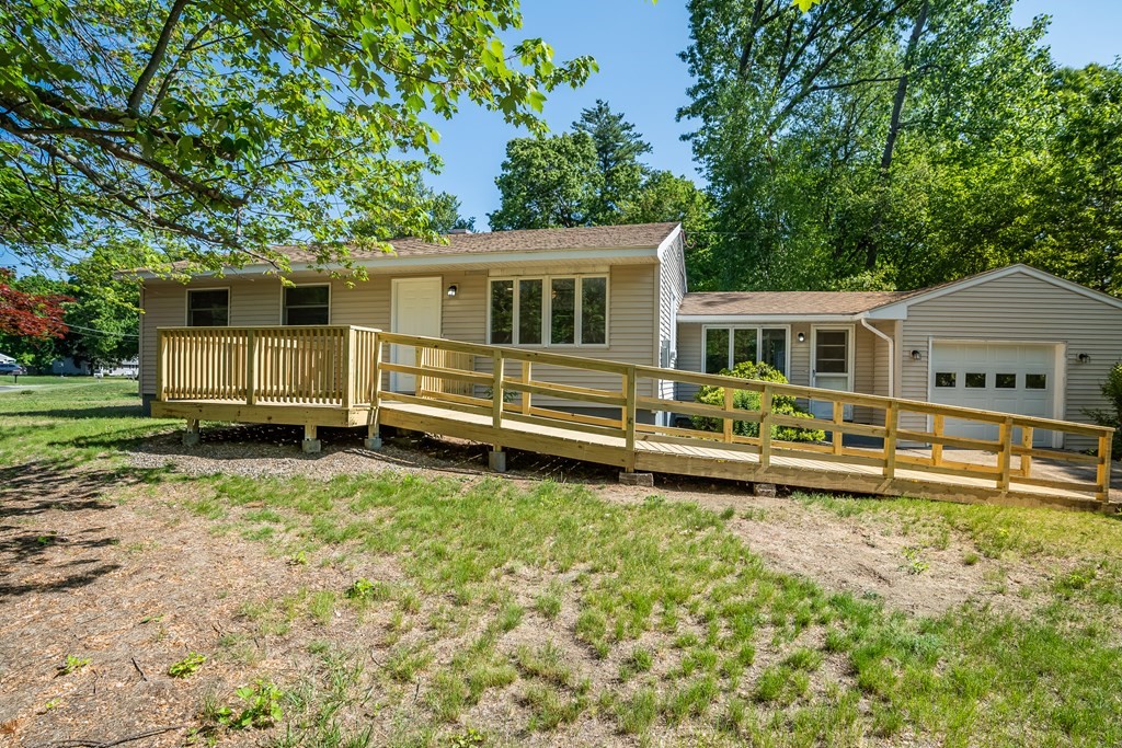 103 Shady Brook Lane Springfield, MA 01118 - Photo 29 of 38 Gallery Image 29