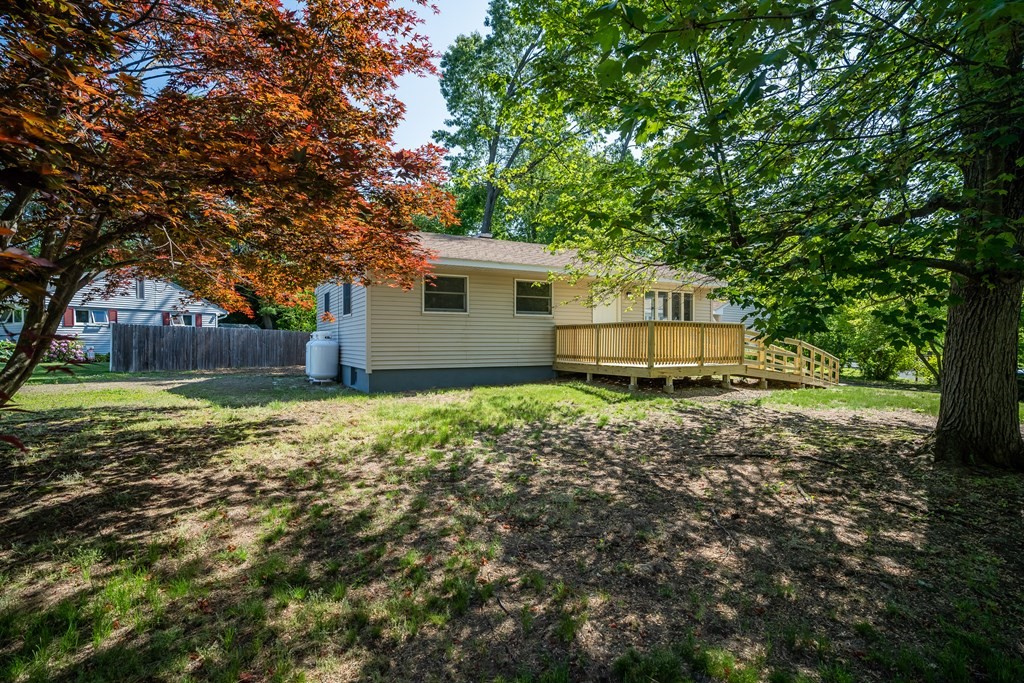 103 Shady Brook Lane Springfield, MA 01118 - Photo 32 of 38 Gallery Image 32
