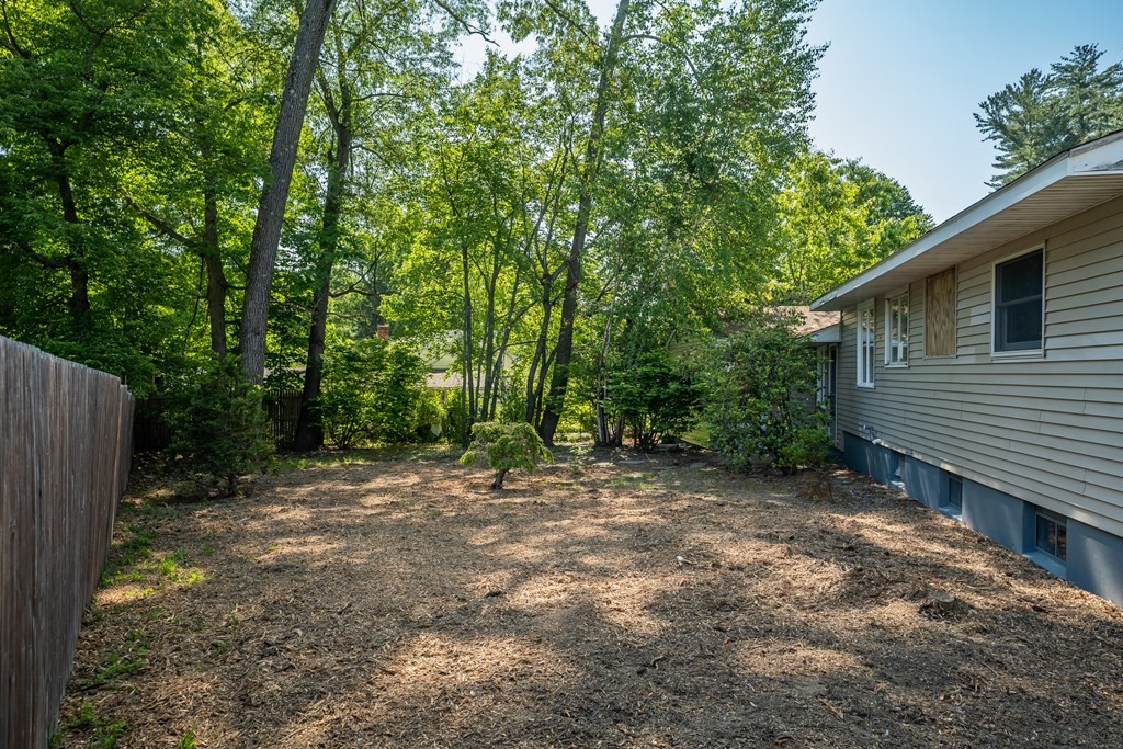 103 Shady Brook Lane Springfield, MA 01118 - Photo 36 of 38 Gallery Image 36