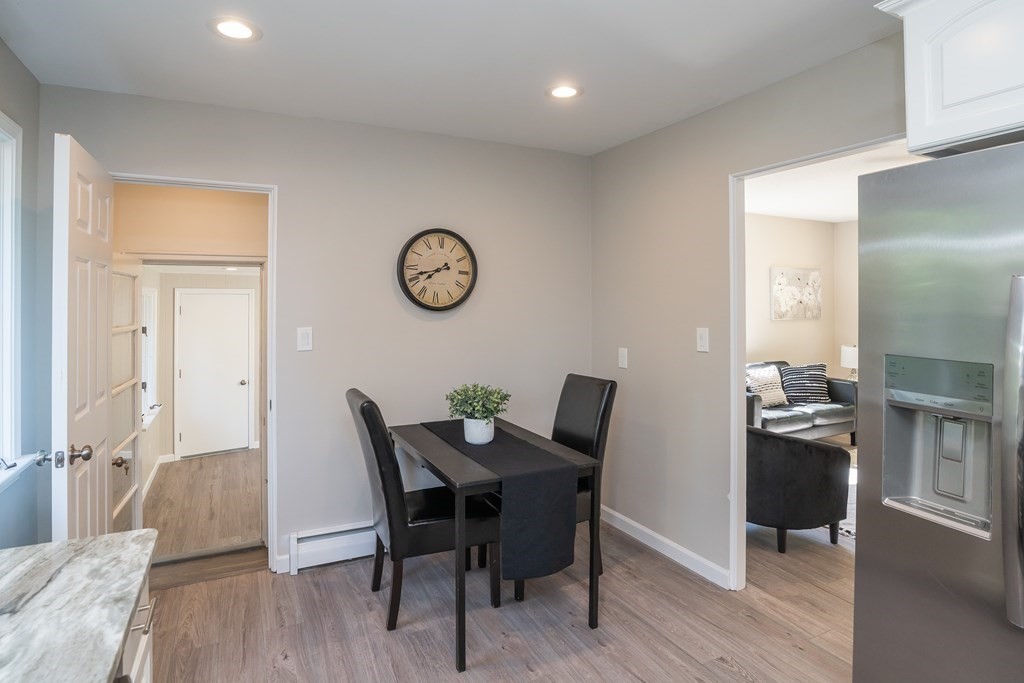 103 Shady Brook Lane Springfield, MA 01118 - Photo 6 of 38 Gallery Image 6