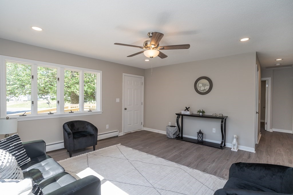 103 Shady Brook Lane Springfield, MA 01118 - Photo 8 of 38 Gallery Image 8