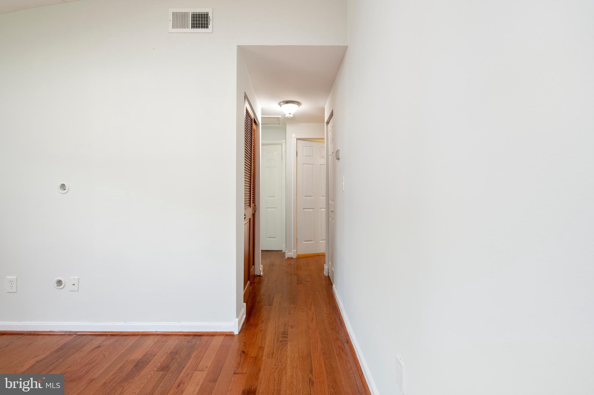 4521 Cub Run Road Chantilly, VA 20151 - Photo 15 of 43 HALLWAY TO BEDROOMS