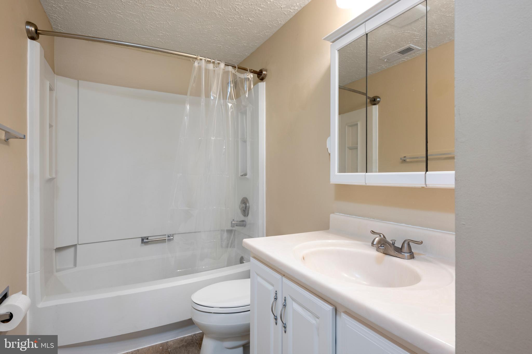 4521 Cub Run Road Chantilly, VA 20151 - Photo 20 of 43 FULL BATH