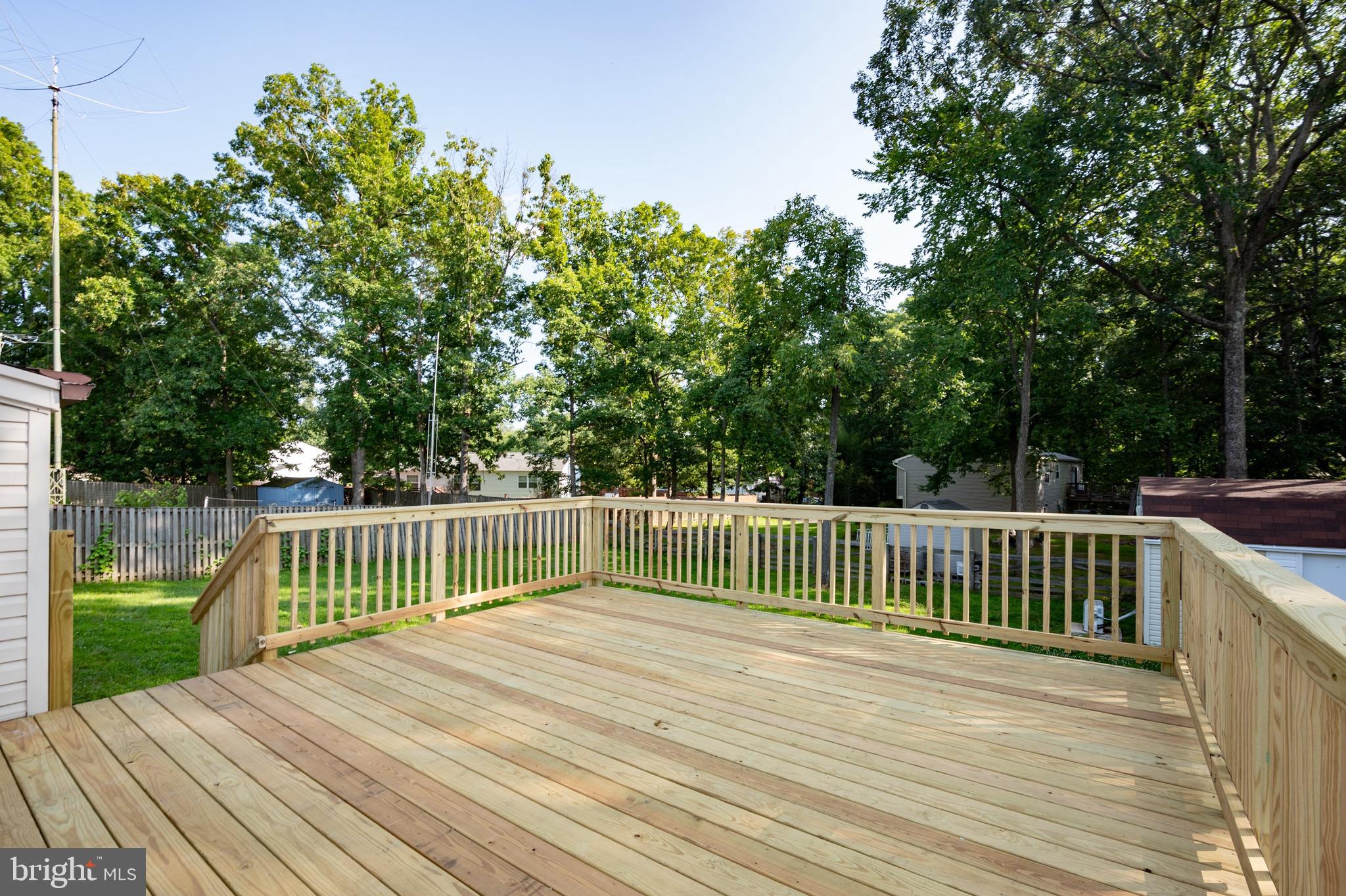 4521 Cub Run Road Chantilly, VA 20151 - Photo 22 of 43 DECK 2