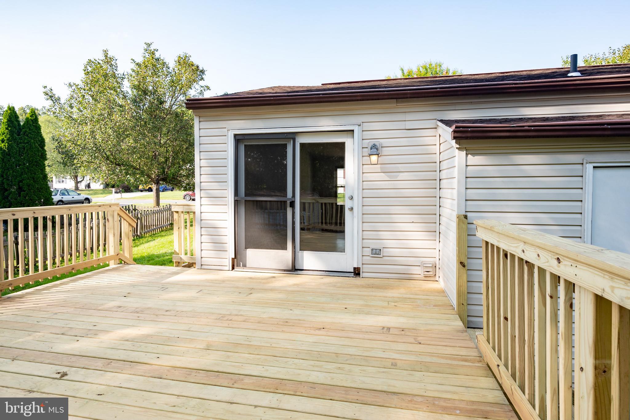 4521 Cub Run Road Chantilly, VA 20151 - Photo 23 of 43 DECK 3