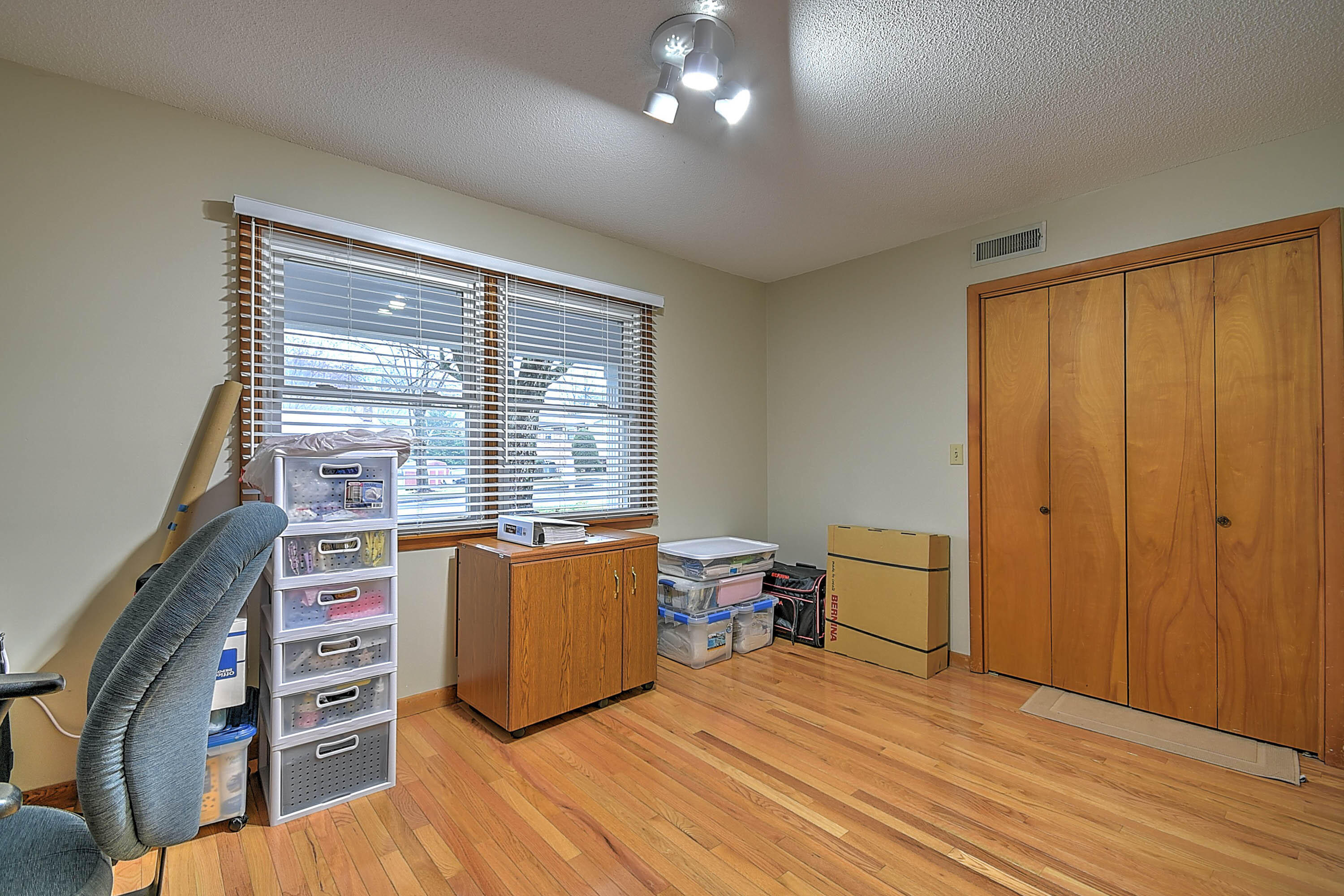 260 Fain Road Blountville, TN 37617 - Photo 14 of 38 Fain-19