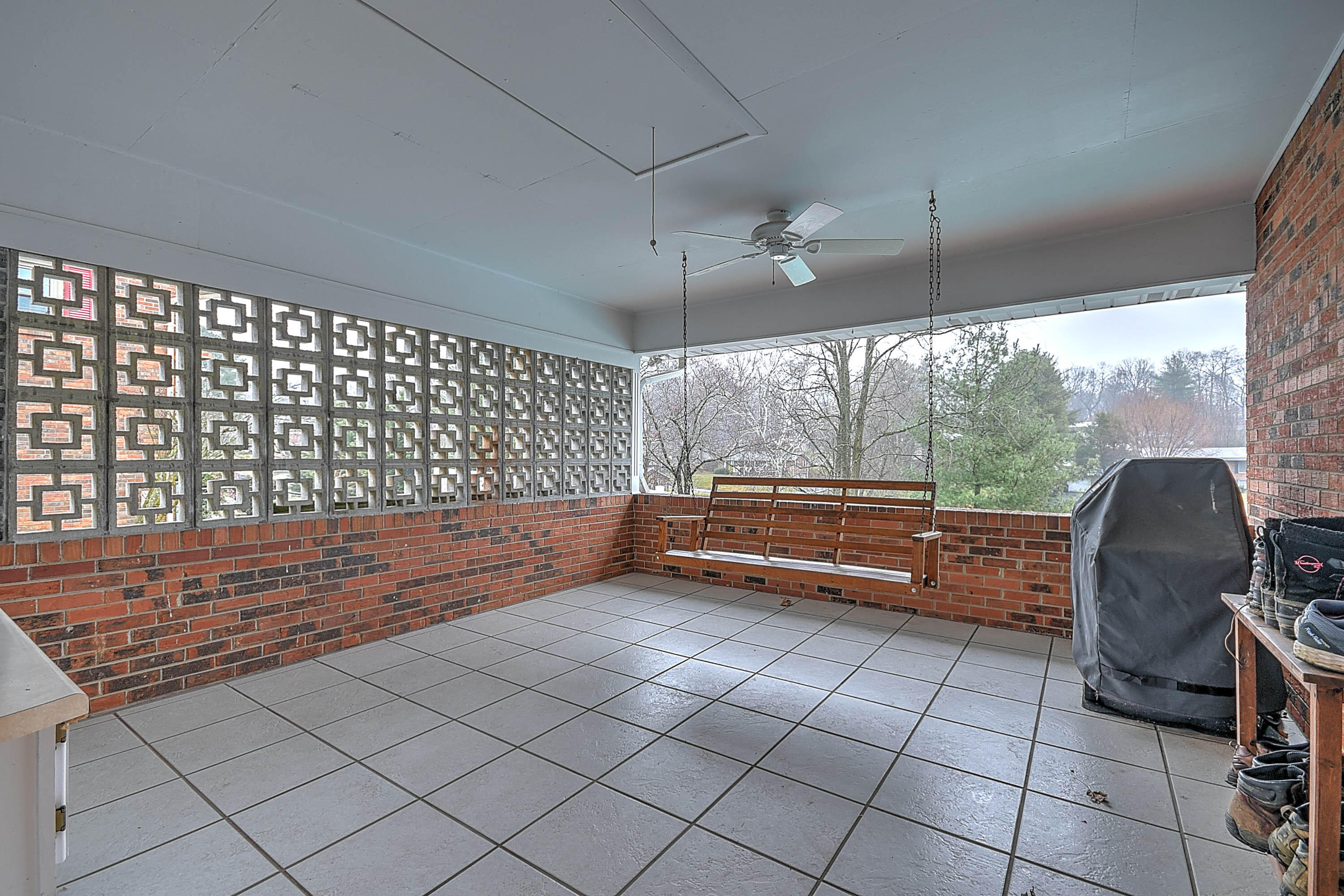 260 Fain Road Blountville, TN 37617 - Photo 4 of 38 Fain-39