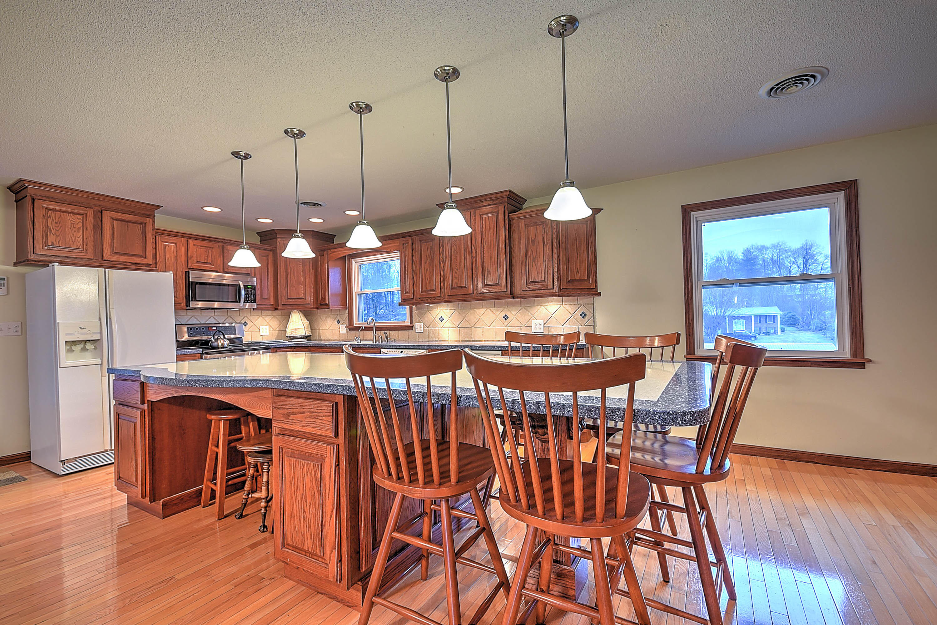 260 Fain Road Blountville, TN 37617 - Photo 5 of 38 Fain-10