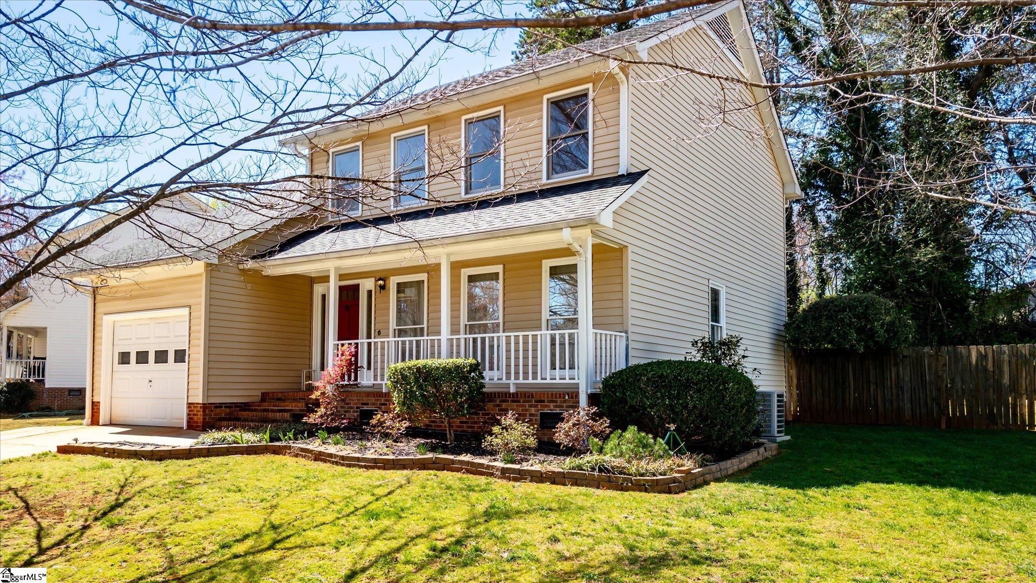 104 St Andrews Way Greenville, SC 29607 - Photo 3 of 40 Gallery Image 3