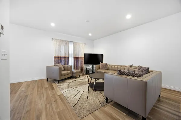 $575,000 | 4766 34th Street South, Fargo, ND 58104