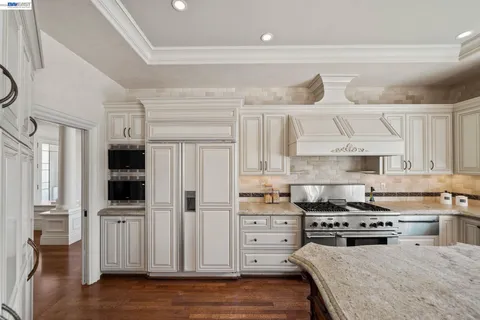 $5,750,000 | 27 Eagle Ridge Lane, Danville, CA 94506