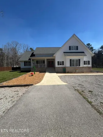 $629,877 | 841 Spearhead Circle, Clarkrange, TN 38553
