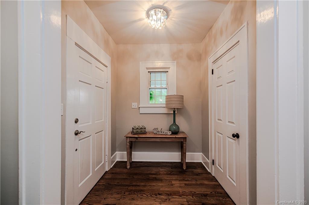2022 New Hope Road Charlotte, NC 28203 - Photo 4 of 48 Gallery Image 4