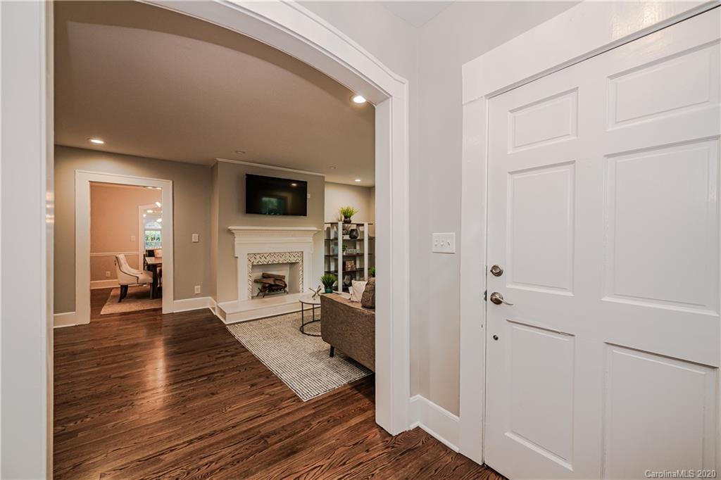 2022 New Hope Road Charlotte, NC 28203 - Photo 5 of 48 Gallery Image 5