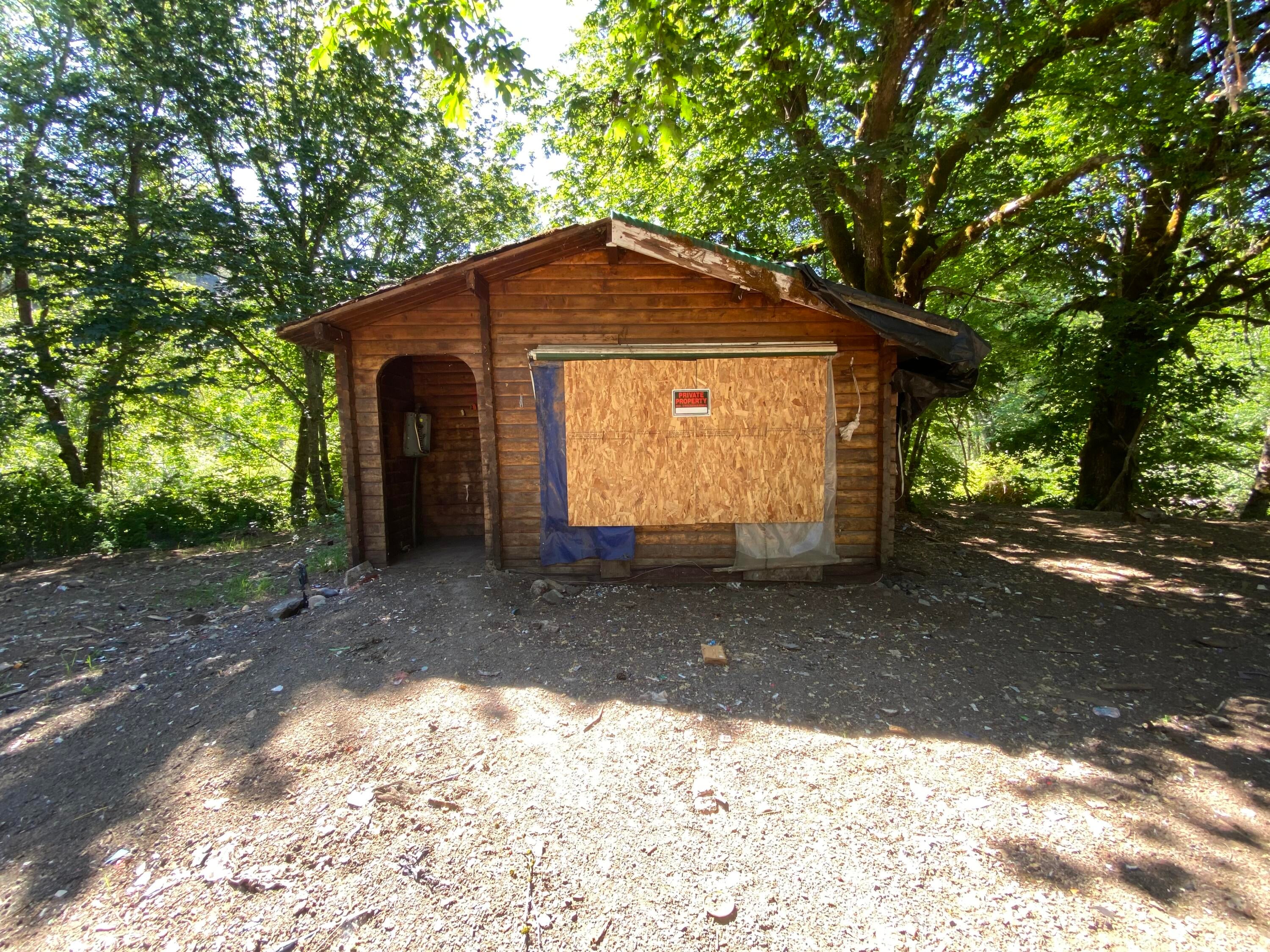9020 Elk Creek Road Trail, OR 97541 - Photo 20 of 32 Photo Jun 07 2025, 10 14 57