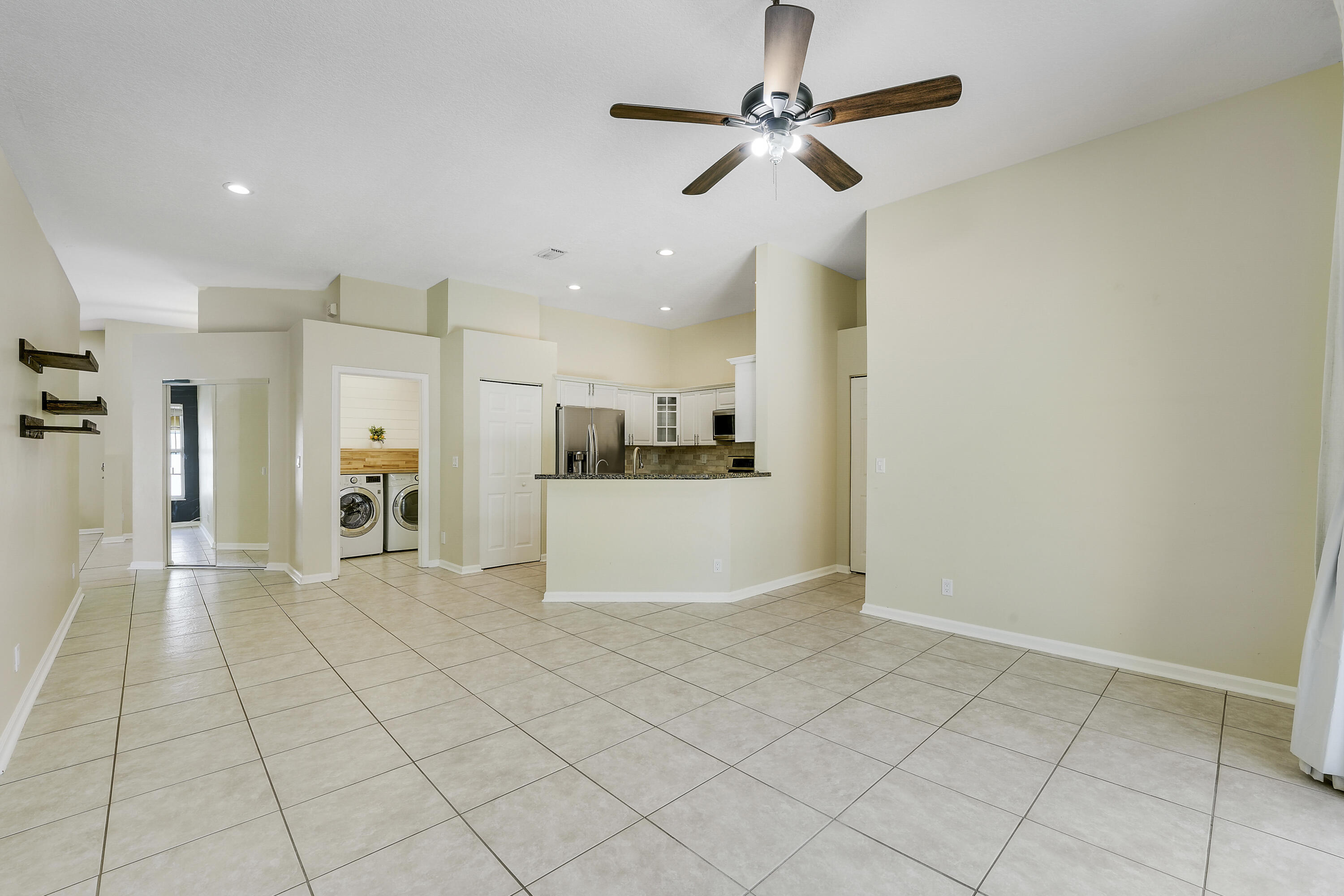 6334 Barbara Street Jupiter, FL 33458 - Photo 15 of 38 House-10