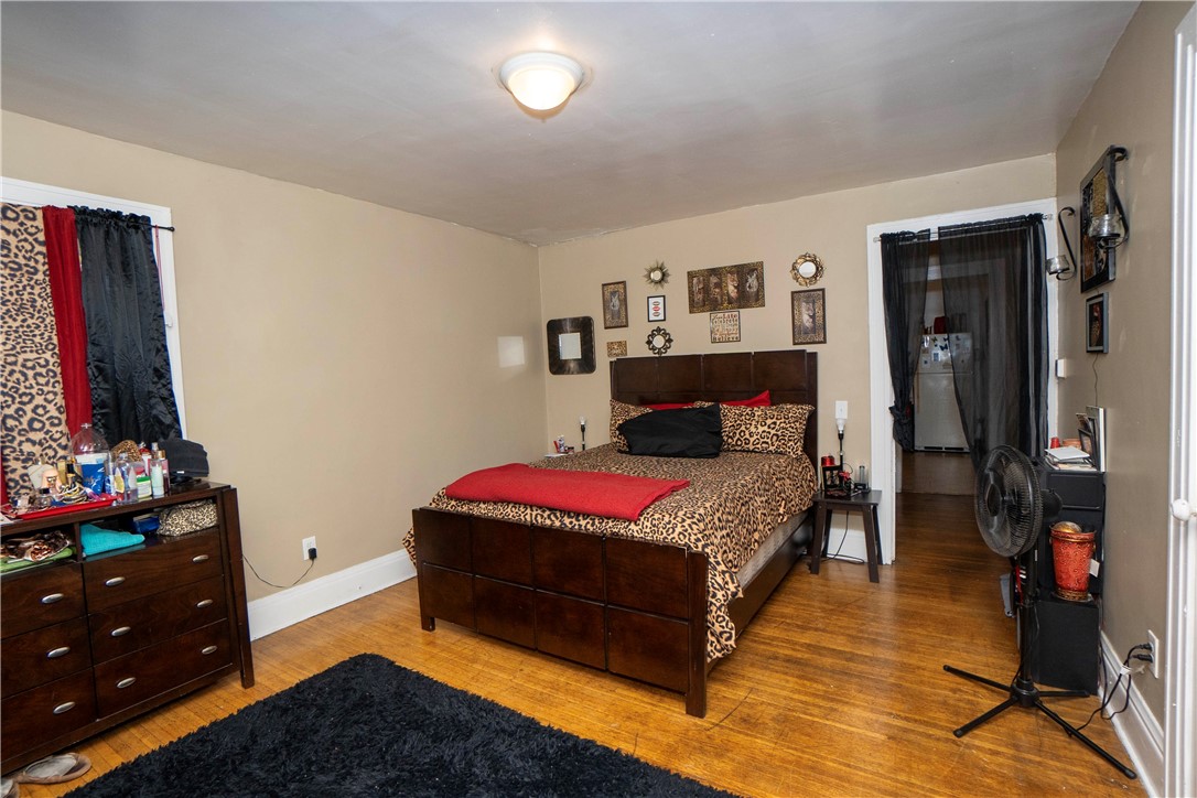 941 Dewey Avenue Rochester, NY 14613 - Photo 17 of 33