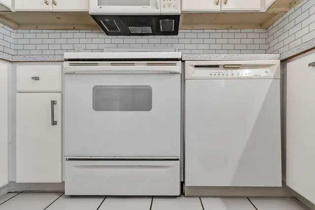 $1,800 | 3150 Meridian Way South, Unit 7, Palm Beach Gardens, FL 33410