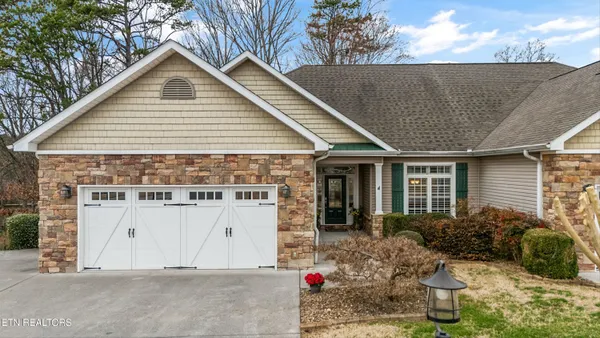 $670,000 | 106 Chota Landing Drive, Loudon, TN 37774
