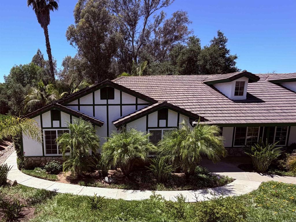 524 Rosvall Drive Fallbrook, CA 92028 - Photo 15 of 77
