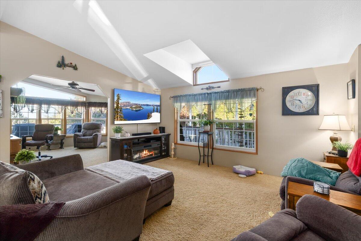 3955 South Stage Road, Unit 90 Medford, OR 97501 - Photo 10 of 42 10-CI_2186