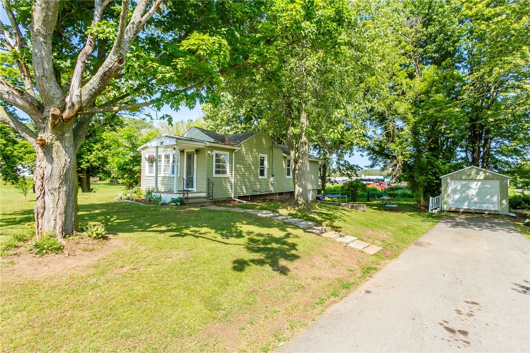 1407 Ridge Road Ontario, NY 14519 - Photo 2 of 25