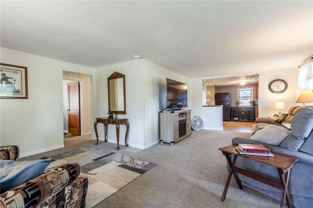 1407 Ridge Road Ontario, NY 14519 - Photo 6 of 25