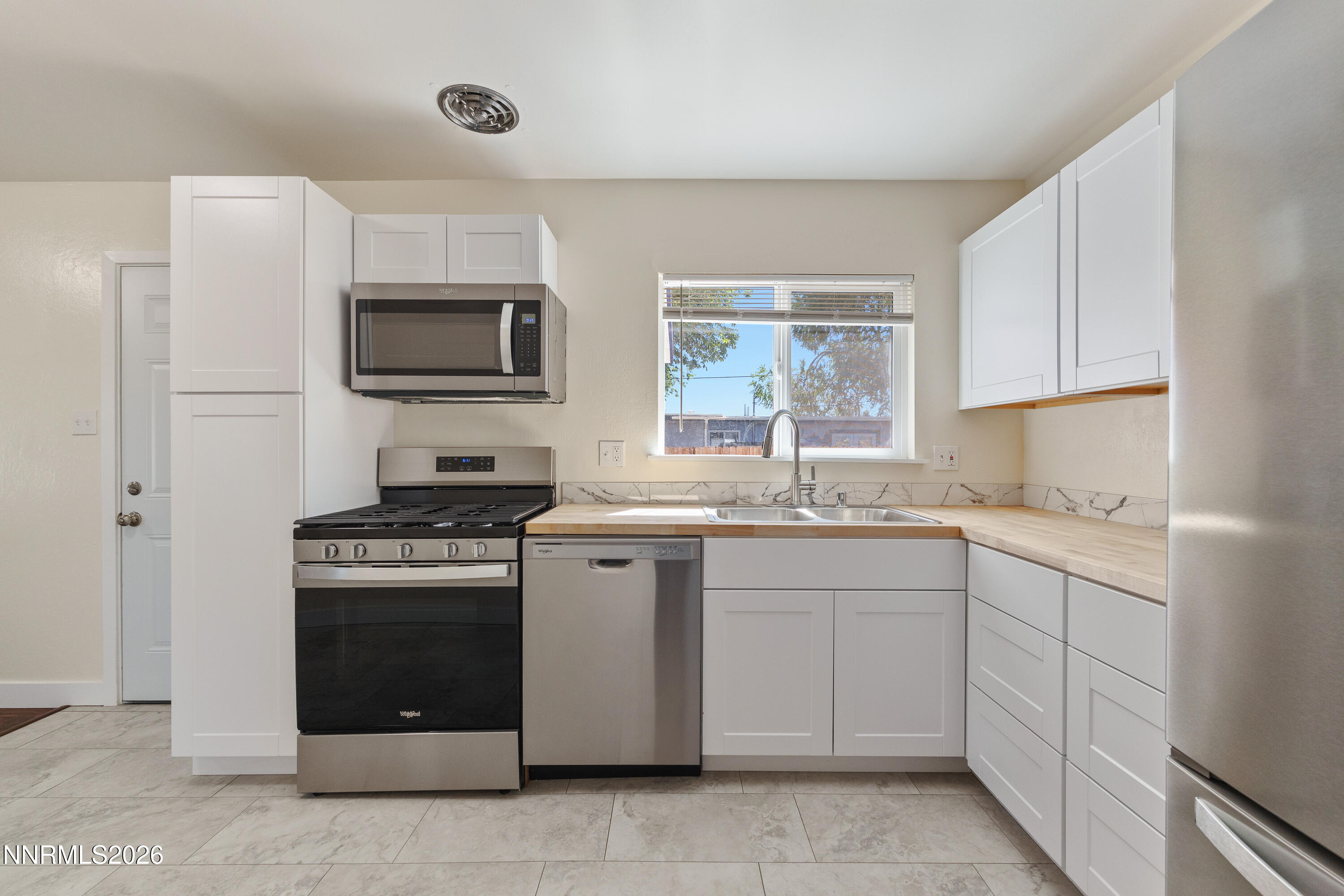 1680 Lehigh Drive Reno, NV 89502 - Photo 15 of 21 Kitchen