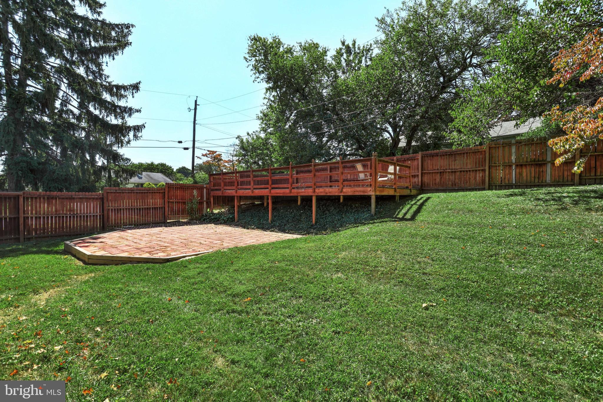 1796 Crescent Road York, PA 17403 - Photo 6 of 34