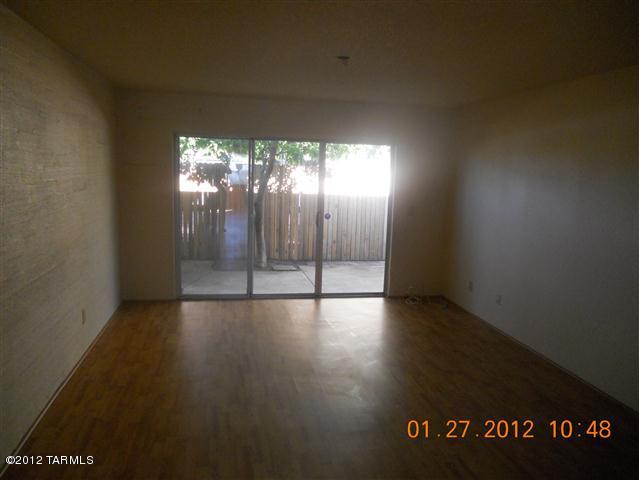 2525 East Prince Road, Unit 25 Tucson, AZ 85716 - Photo 4 of 12